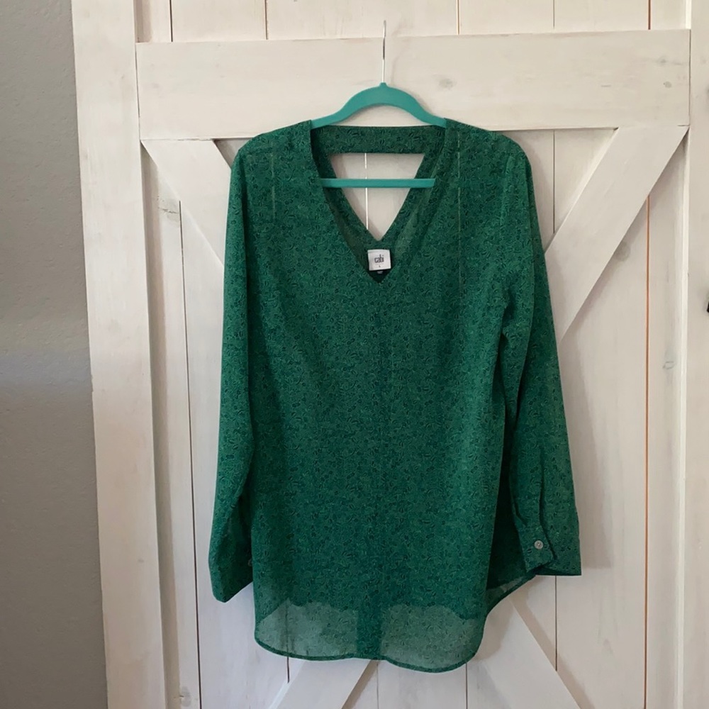 HOT! 🌞 Cabi bountiful blouse! NWOT. Size L Style #5208